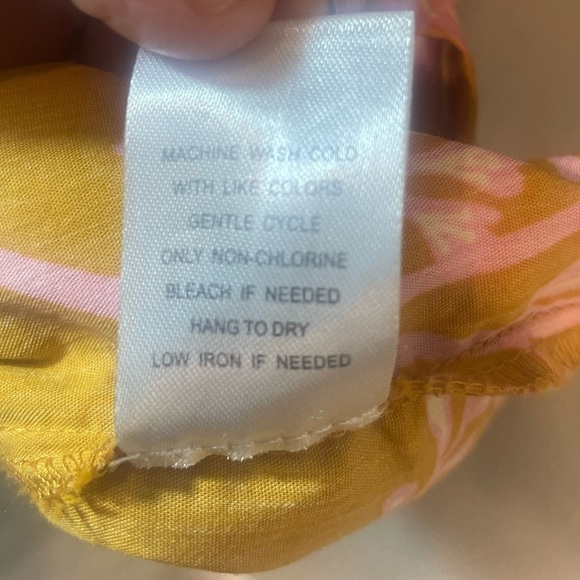 Dr 2 Yellow Floral Top with Ruffle Sleeves- Size XXL - Picture 7 of 11